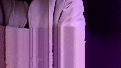 moonflamek online show from February 12, 2026, 12:49 am