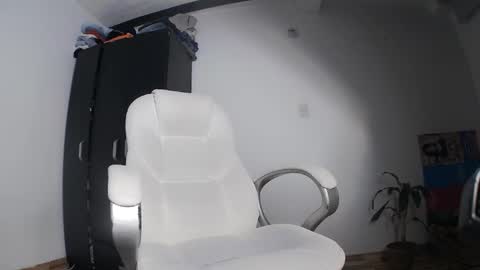 moonie_baddie31 online show from March 1, 2026, 3:19 am