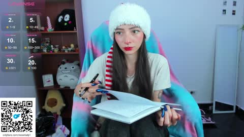 MOON  online show from December 15, 2024, 9:09 pm