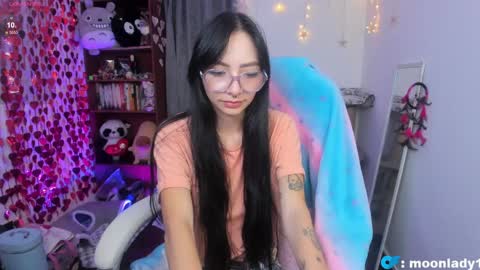 MOON  online show from April 12, 2026, 11:54 pm