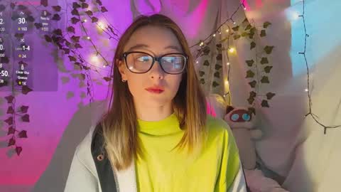 Snapshot of moonlight__lovers chatting on December 2, 2024, 10:18 am Dana online show from December 2, 2024, 10:18 am