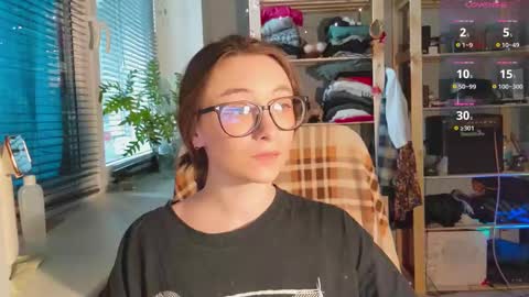 Snapshot of moonlight__lovers chatting on February 27, 2025, 12:56 pm Dana online show from February 27, 2025, 12:56 pm