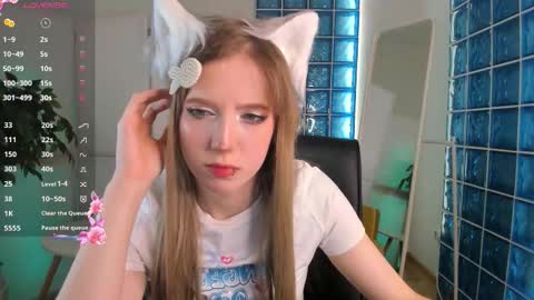 Snapshot of moonlitasuna chatting on November 15, 2025, 6:44 am Asuna online show from November 15, 2025, 6:44 am