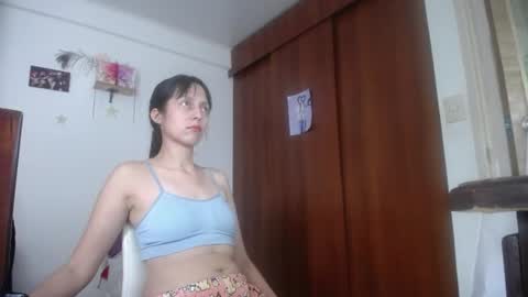 Snapshot of moonlunita chatting on July 14, 2026, 8:47 pm moonlunita online show from July 14, 2026, 8:47 pm