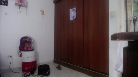 Snapshot of moonlunita chatting on July 16, 2026, 7:42 pm moonlunita online show from July 16, 2026, 7:42 pm