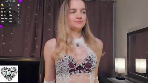 Eva online show from September 19, 2025, 7:14 pm