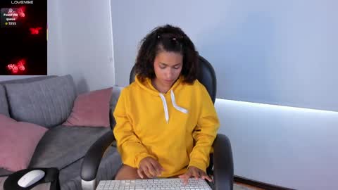 Rosa  online show from March 31, 2026, 8:09 pm