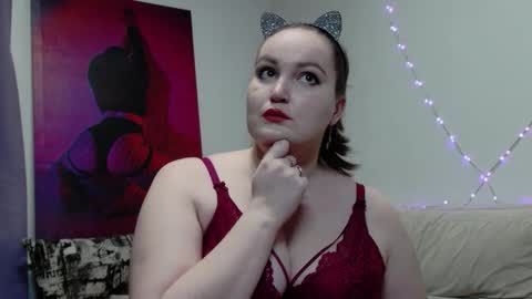 Kate online show from October 16, 2025, 9:16 pm