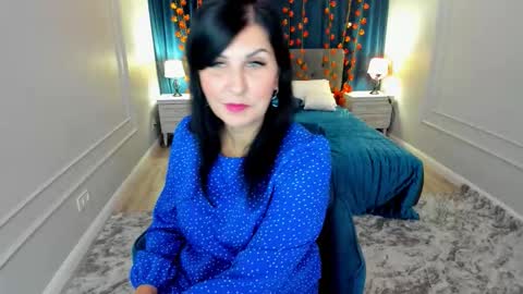 Ask me  online show from November 13, 2025, 4:11 am