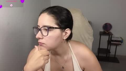 Moon Woman online show from February 17, 2026, 3:58 am