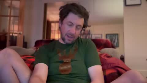 Snapshot of moony__ chatting on December 11, 2024, 4:07 am Moon online show from December 11, 2024, 4:07 am