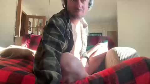 Snapshot of moony__ chatting on February 20, 2025, 4:14 pm Moon online show from February 20, 2025, 4:14 pm