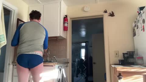 Snapshot of moony__ chatting on February 21, 2025, 10:04 pm Moon online show from February 21, 2025, 10:04 pm