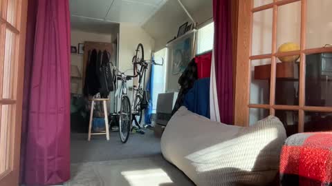 Snapshot of moony__ chatting on March 1, 2025, 3:27 pm Moon online show from March 1, 2025, 3:27 pm