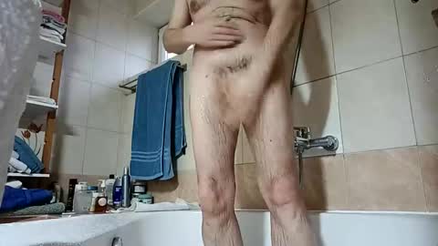 moos1 online show from March 16, 2026, 5:44 am