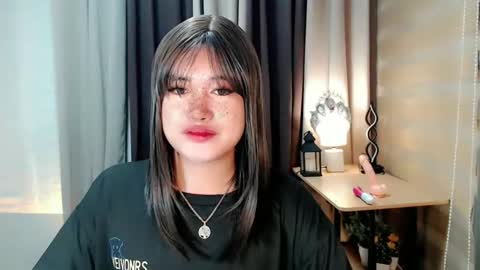 Snapshot of morenaaries12 chatting on September 22, 2025, 8:00 pm MIA online show from September 22, 2025, 8:00 pm