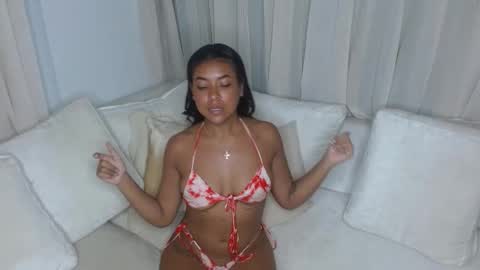 Morenanatali online show from November 10, 2025, 4:11 am