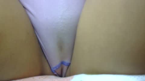 morenita5640 online show from October 15, 2025, 3:45 pm