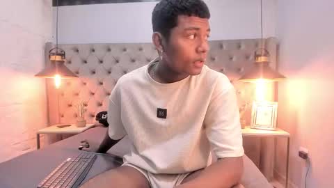 Mmorenito online show from October 21, 2025, 7:25 pm