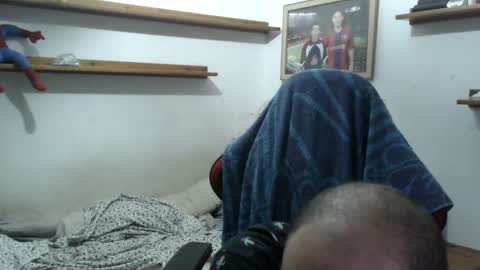 Snapshot of morenoch19 chatting on October 25, 2025, 6:13 pm alejo online show from October 25, 2025, 6:13 pm