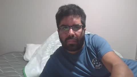 morenoxaudaz online show from November 3, 2025, 4:52 pm