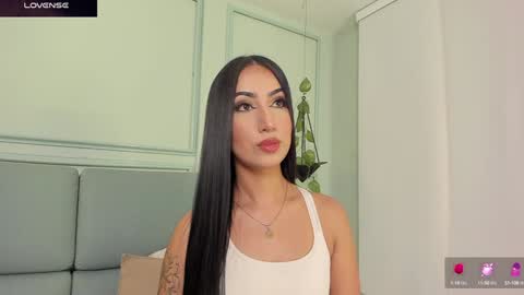 Snapshot of morganlake_ chatting on February 26, 2025, 1:43 am Morgan online show from February 26, 2025, 1:43 am
