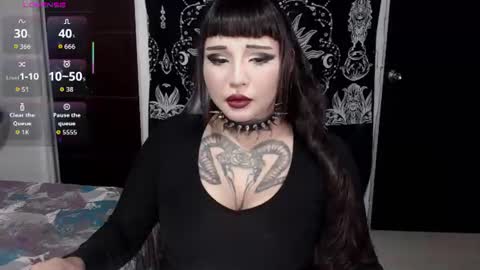 Snapshot of morganmoon1 chatting on July 10, 2026, 4:42 pm Morgan Moon online show from July 10, 2026, 4:42 pm