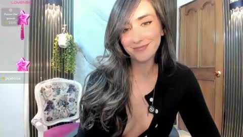 Snapshot of moriahhoe chatting on June 9, 2026, 7:25 pm Moriah online show from June 9, 2026, 7:25 pm