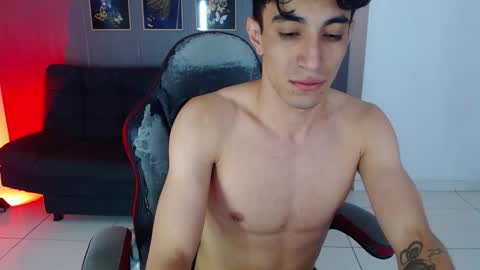 Snapshot of morrison_jimm chatting on March 2, 2026, 4:36 am santii online show from March 2, 2026, 4:36 am