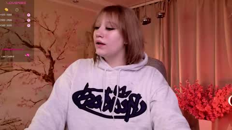 morvelyn online show from November 27, 2025, 12:40 pm