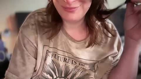 Mossy Mommy online show from March 6, 2026, 5:09 pm