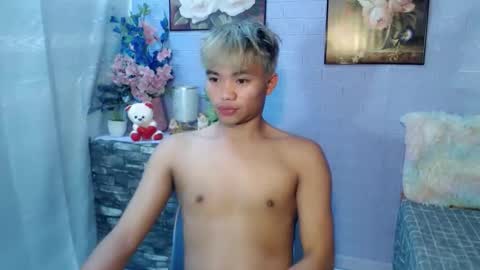Snapshot of mostwantedtwink chatting on May 6, 2026, 9:25 am mostwantedtwink online show from May 6, 2026, 9:25 am