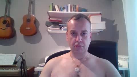 mot_ronn online show from December 5, 2025, 11:19 am