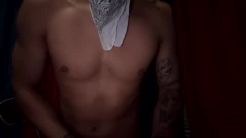 motita_00 online show from October 1, 2025, 11:33 pm