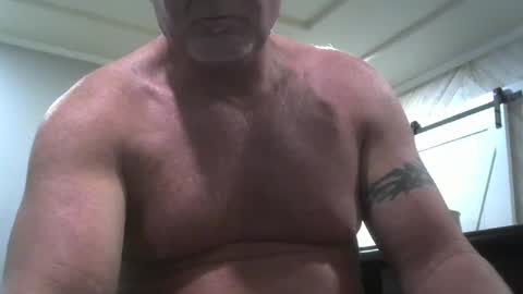 Snapshot of motorguy08 chatting on December 20, 2024, 5:04 am motorguy08 online show from December 20, 2024, 5:04 am