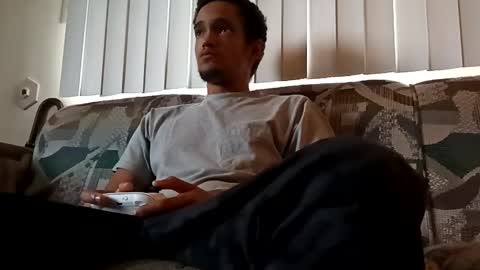 Snapshot of mouli23r chatting on December 4, 2024, 7:34 pm mouli23r online show from December 4, 2024, 7:34 pm