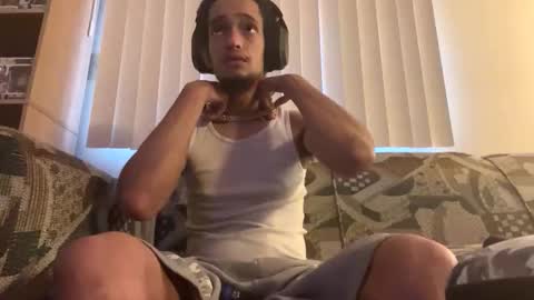 Snapshot of mouli23r chatting on February 4, 2026, 12:05 am mouli23r online show from February 4, 2026, 12:05 am