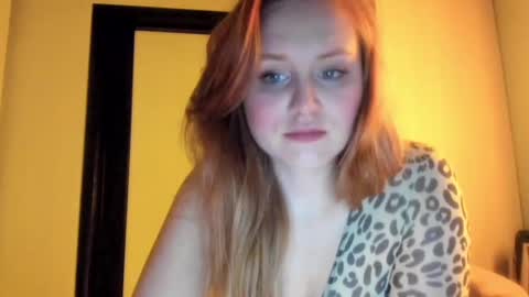 Eva  online show from December 8, 2024, 9:30 pm