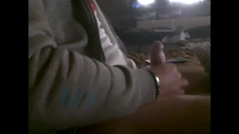 mowgli1977 online show from November 11, 2025, 10:37 am