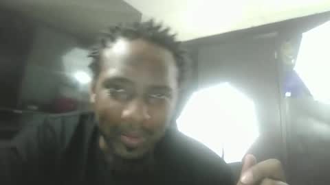 Mr2freshlove online show from April 22, 2026, 1:08 am