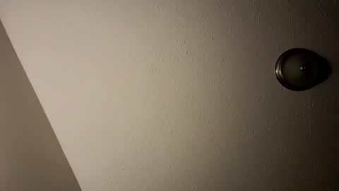 mr300311079 online show from April 23, 2026, 3:08 am