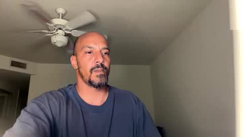 Snapshot of mr___good chatting on January 22, 2025, 2:15 am Mr. Good and Ms. Plenty online show from January 22, 2025, 2:15 am