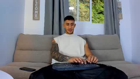 Snapshot of mr_adrian_ chatting on July 3, 2026, 6:47 pm online show from July 3, 2026, 6:47 pm