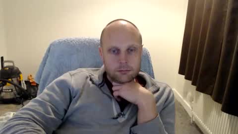 Snapshot of mr_baldy chatting on October 18, 2025, 9:04 pm Mr Baldy Likes to Chat online show from October 18, 2025, 9:04 pm