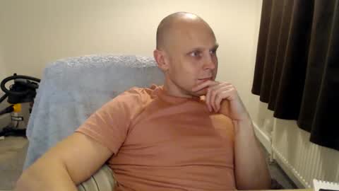 Snapshot of mr_baldy chatting on November 9, 2025, 1:04 am Mr Baldy Likes to Chat online show from November 9, 2025, 1:04 am