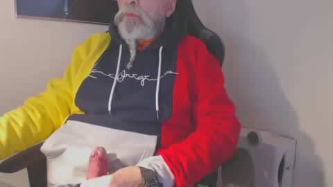 mr_boombastic2021 online show from January 3, 2025, 11:25 am