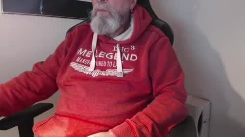 mr_boombastic2021 online show from November 7, 2025, 11:43 am