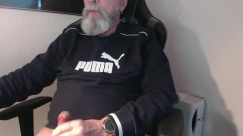 mr_boombastic2021 online show from November 22, 2025, 11:53 am