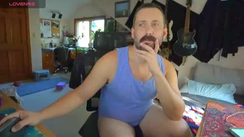 Snapshot of mr_foxxy chatting on October 7, 2025, 3:20 pm ninko online show from October 7, 2025, 3:20 pm
