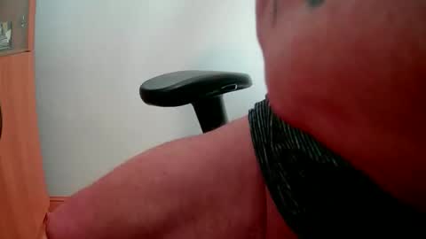 Snapshot of mr_funtease chatting on March 6, 2026, 10:50 pm Fit and Fun....10 Hung online show from March 6, 2026, 10:50 pm